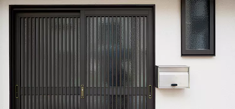 Sliding Screen Door Repair Sainte-Julie