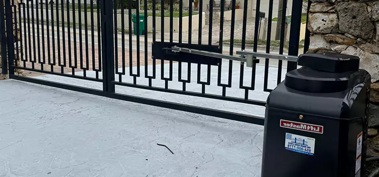 Seamless Installation and Support for Your New Gate in Sainte-Julie, QC