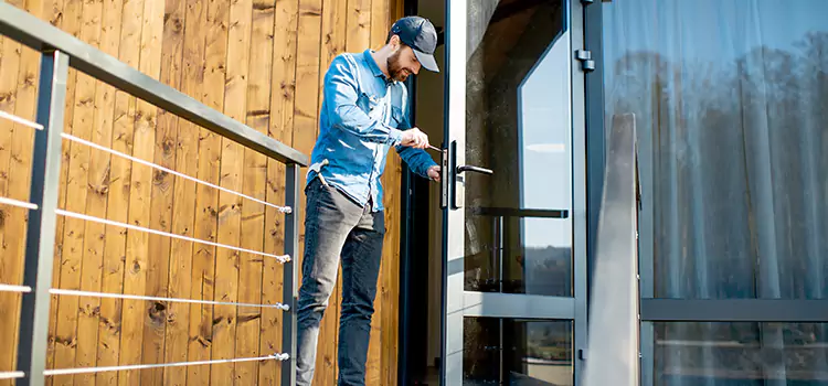 Patio Screen Door Installation Sainte-Julie
